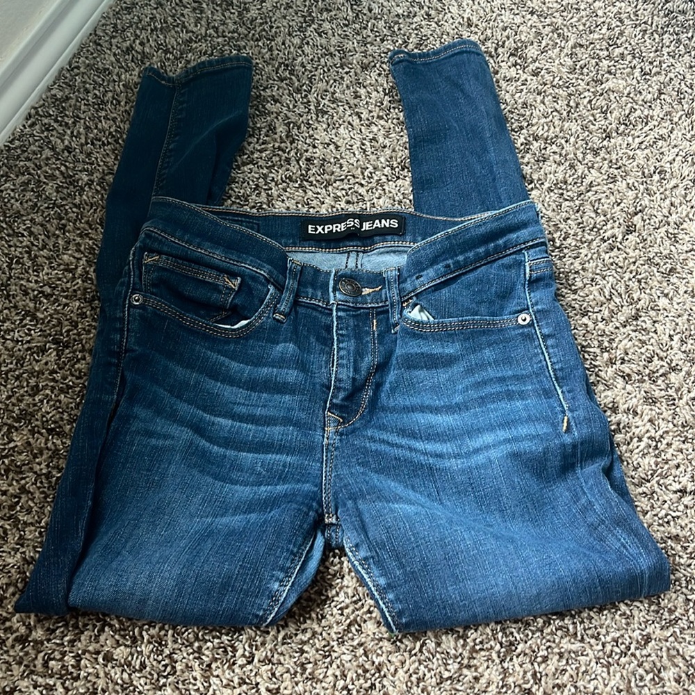 Express ankle length mid rise size 4